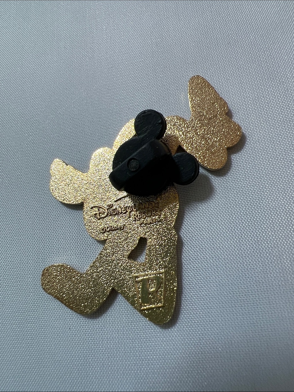Disney Pluto Fan Trading Pin Set - 6 Pins - Picture 7 of 13